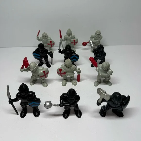 Red Box Mixed Lot of 12 Castle Knights Crusaders Black & Gray 2.75” Toy Figures - Picture 1 of 9
